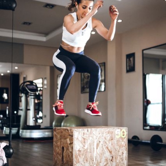 Activewear Mystery Box - Picture 4 of 8